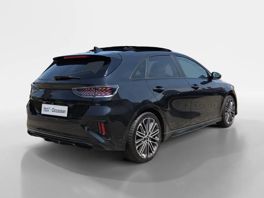 Kia Ceed 1.5 T-GDi GT-PlusLine Automaat | 140 PK | Schuif-kanteldak | JBL | Elektr. verstelbare bestuurdersstoel met geheugenfunctie |  18' lichtmetalen velgen | Dodehoek detectie  | Metallic lak | Fabrieksgarantie t/m 8-4-2032 + 3x 1 jaar*  | NAP