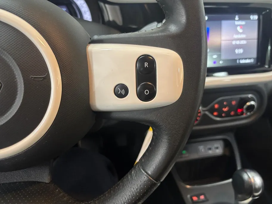 Renault Twingo Z.E. R80 Intens AUTOMAAT NAVI AIRCO CAMERA APPLE CARPLAY ANDROID AUTO CABRIO VOUWDAK LM VELGEN HOGE INSTAP STOELVERWARMING ZEER MOOIE AUTO DEALER ONDERHOUDEN