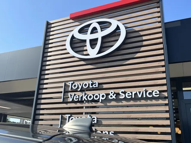 Toyota Urban Cruiser Executive 61 kWh