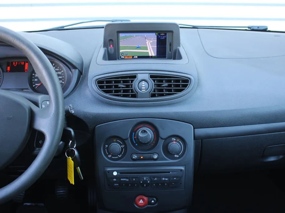 Renault Clio 1.2 Special Line | 5-Drs | Navi | Airco | Eerste eigenaar | Elek. ramen | Michelin Winterbanden |
