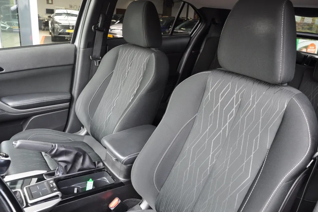 Mitsubishi Eclipse Cross 1.5 DI-T First Ed. All Seasons Head Up