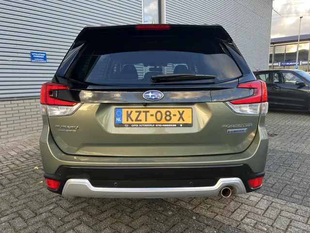 Subaru Forester 2.0i e-BOXER Luxury Automaat | Apple Carplay & Android Auto |