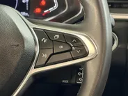 Renault Captur 145PK E-Tech Hybrid Intens Automaat | Trekhaak | All Season Banden | Navi | Camera | Climate Control | Velgens Hoogglans Zwart | Apple CarPlay/Android Auto | Licht & Regen Sensor | Full LED |