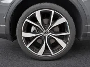 Volkswagen T-Roc 1.5 TSI 150pk DSG R-Line · Panoramadak · Camera · Keyless · Stuur- & Stoelverwarming · Elek. Achterklep · Dodehoeksensor · Garantie t/m 14-07-2027