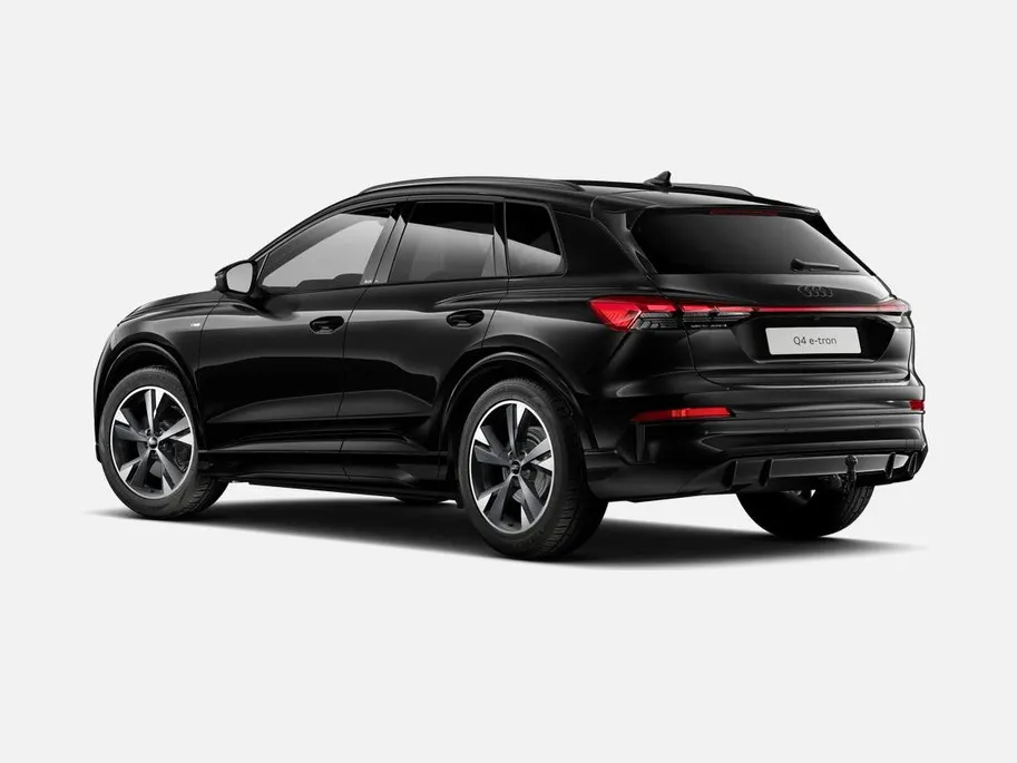 Audi Q4 Q4 S edition performance 82 kWh 286 PK · Glazen panoramadak · Trekhaak elek. wegklapbaar · Optiekpakket zwart