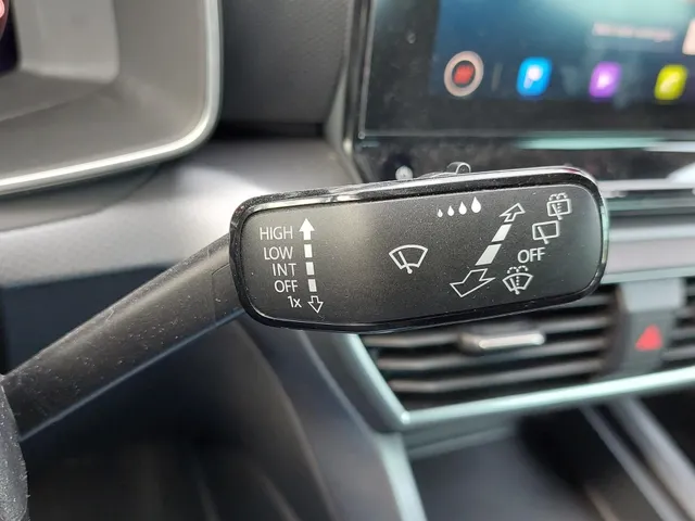 SEAT Leon Sportstourer 1.0 eTSI Style Business Intense NL-auto | rijklaarprijs !!