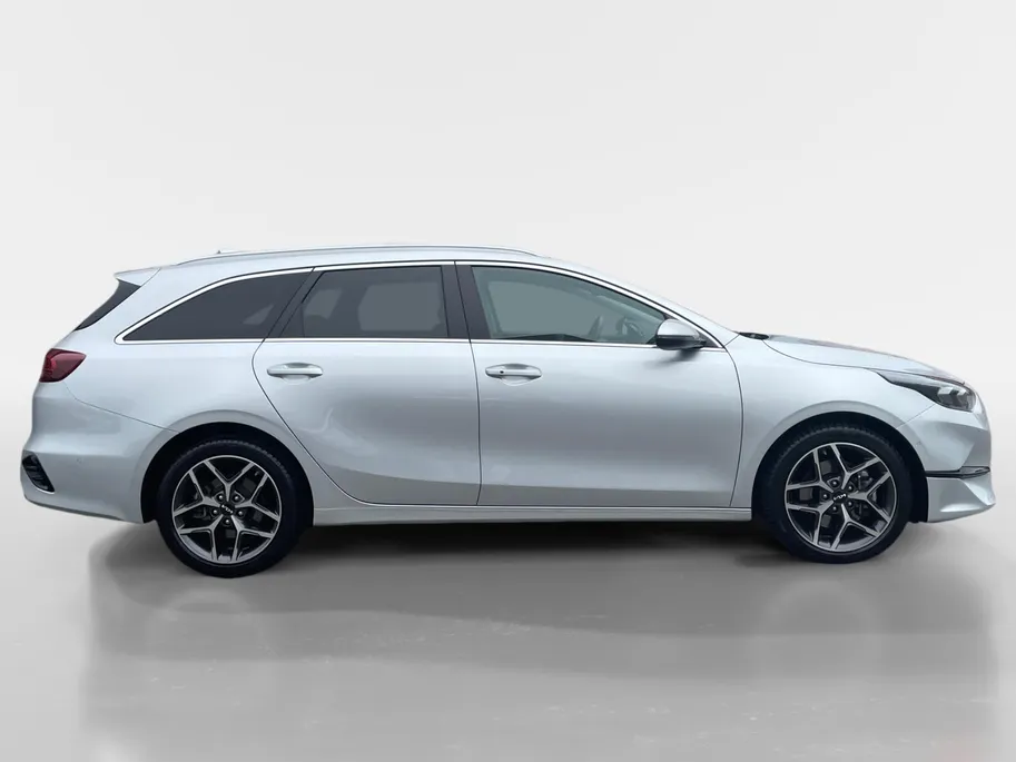 Kia Ceed Sportswagon 1.0 T-GDi ExecutiveLine | Navigatie| Climate Control| Cruise Control| Stoel verwarming| Stuur verwarming| Camera| elec. stoel met geheugen| JBL speakers| Schuif en kanteldak!