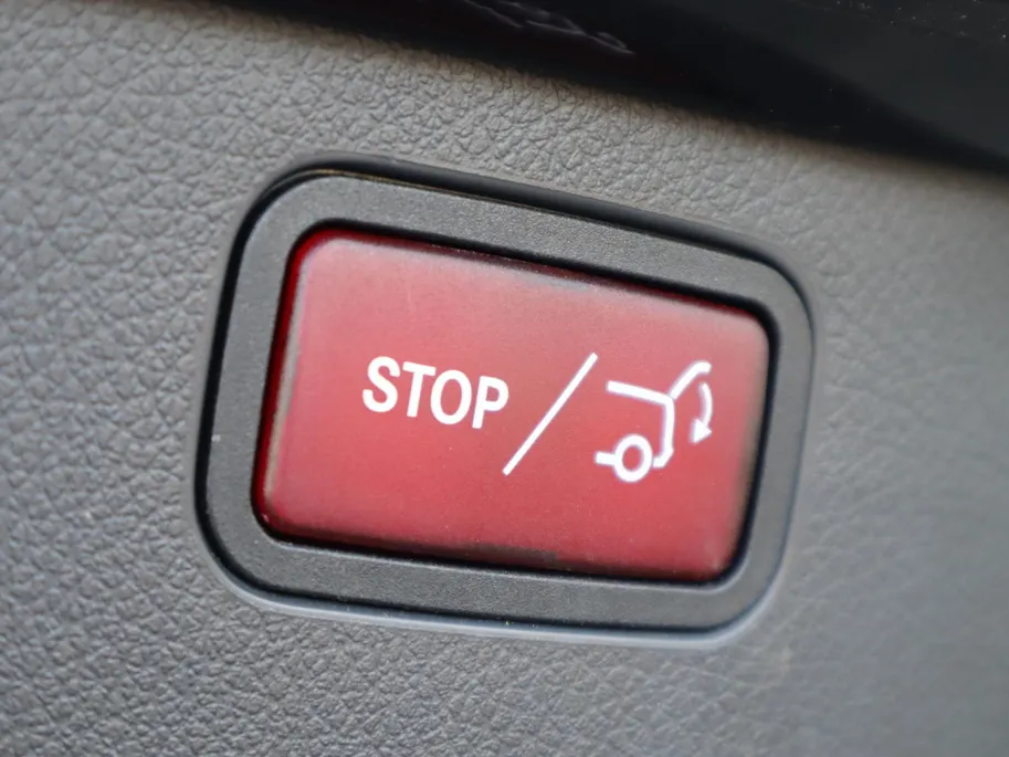 Mercedes-Benz C-Klasse Estate 300 e Luxury Line l Stoelverwarming l Achterruitrij camera l  Memory l Dodehoekassistant