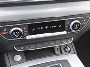 Audi Q5 55 TFSIe 270kW/367PK quattro S Line Competition · Luchtvering · Panoramadak · Leder · Camera · Apple/Android Car Play · Elektrische stoelverstelling · Stoel & Stuurwielverwarming · Adaptive Cruise Control ·