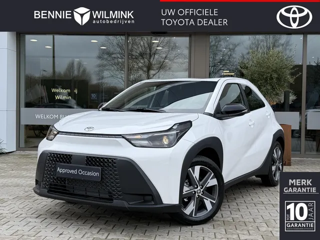 Toyota Aygo X Hybrid 115 play | LM Velgen | Stoelverwarming