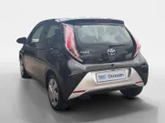 Toyota Aygo 1.0 VVT-i x-play | Airco | Achteruitrijcamera | Apple carplay / Android auto |