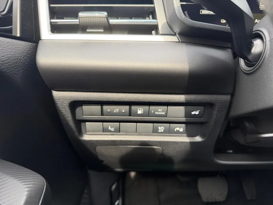 Mitsubishi Outlander 2.4 PHEV Intense + | Modeljaar 2026 | 6000 EURO Korting | Direct leverbaar | Rondom camera | Stoel stuur verwarming |