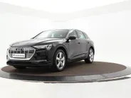 Audi e-tron e-tron 50 Quattro 313pk Launch Edition 71 kWh · SOH 94,9% · Camera · Luchtvering · Afneembare Trekhaak · Stoelverwarming · Elek. Achterklep ·
