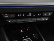 Audi Q4 e-tron 40 82 kWh 150kW/204PK · Leder · Stoelverwarming · Parkeersensoren · Garantie t/m 30-03-2026 of 90000km.