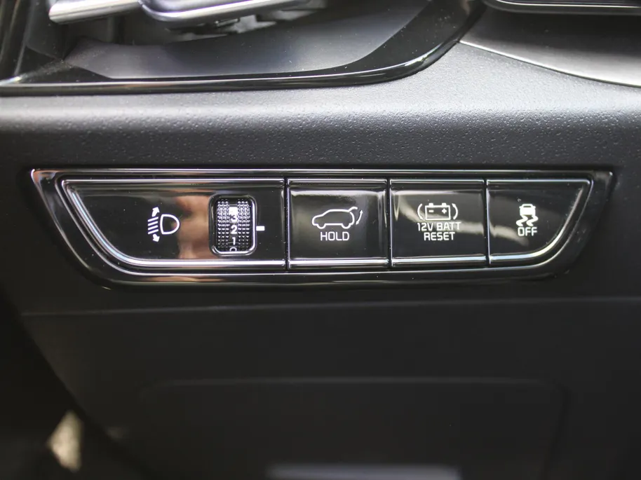 Kia Niro 1.6 GDi Hybrid ExecutiveLine | Camera | Leer | Schuifdak | Stoelverwarming+ventilatie | Elektr. stoelverstelling + achterklep | 18' LM | HUD |