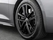 Audi A5 Avant 2.0 e-hybrid 299pk Quattro S Edition · Camera · Inklap. Trekhaak · ACC · Apple/Android Car Play · Zwart Optiek Pakket · Stoelverwarming · Garantie t/m 05-08-2029 of 100.000km · EXTRA INRUILKORTING ·