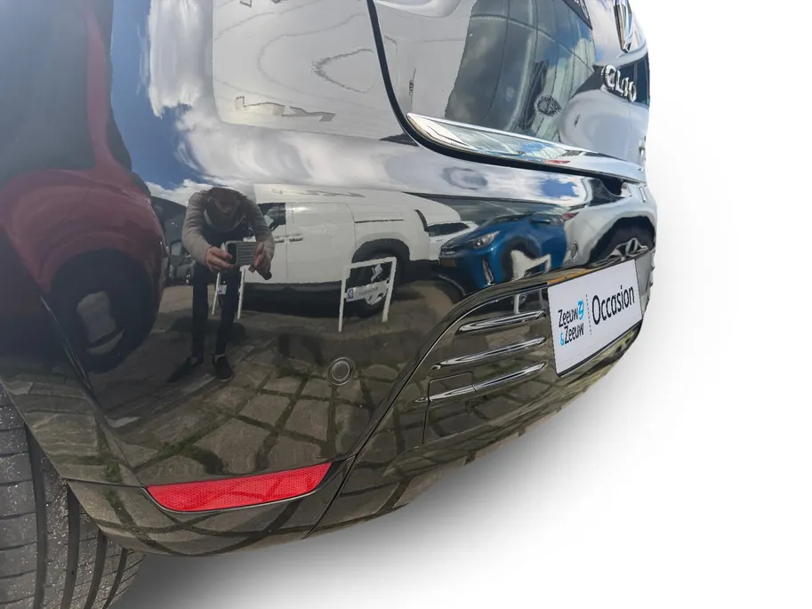Renault Clio 0.9 TCe Limited | Navigatie | Bluetooth | Parkeersensoren | Onderhoudshistorie | LMV | Airco | Cruise Control | 12 Maanden BOVAG Garantie