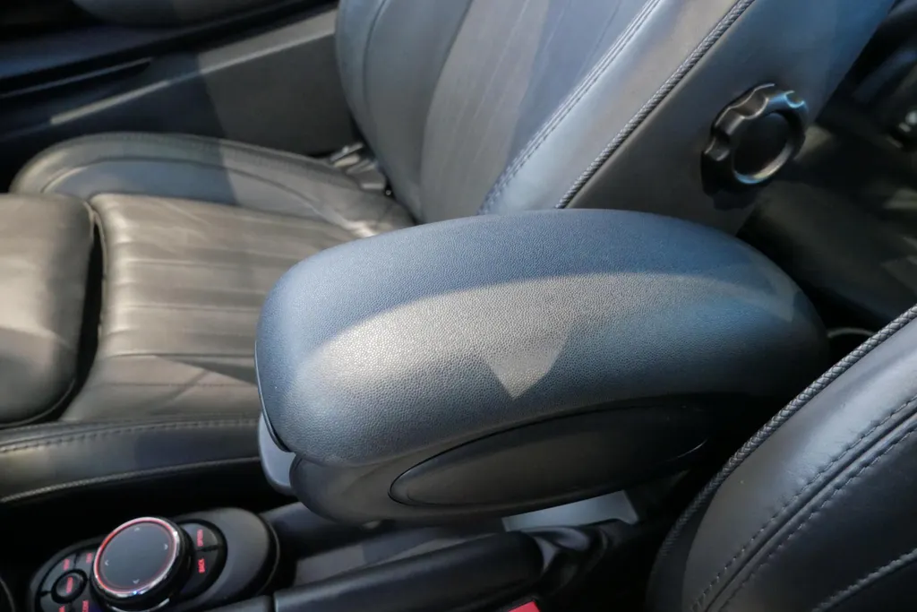 MINI 3-Deurs 2.0 Cooper S Knightsbridge Edition *Automaat*Navigatie*Parkeersensoren*Climate Control*Schuif/Kanteldak*Stoelverwarming*Harman Kardon Audio*Lederen interieur*Vol opties!