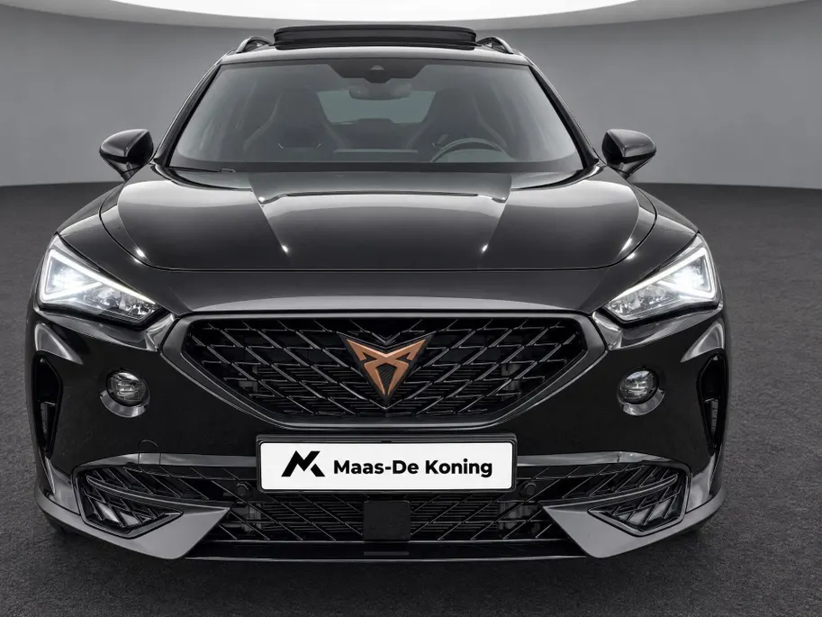 CUPRA Formentor 1.4e-Hybrid 180kW/245PK VZ Tribe Edition · Panoramadak · Trekhaak · Camera + Parkeersensoren