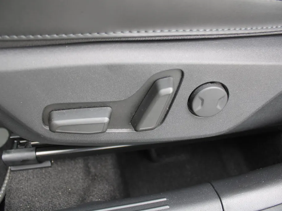 Kia Niro 1.6 GDi Hybrid ExecutiveLine | Stuur-/stoelverwarming + ventilatie | Leer | Schuifdak | 18' LM | Camera | Cruise adapt. | HUD | Zeer mooie auto |