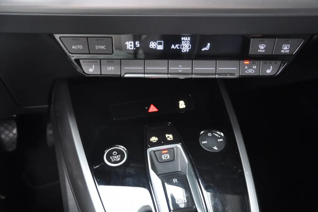Audi Q4 e-tron 40 L ed AdvPl 77 kWh Climate