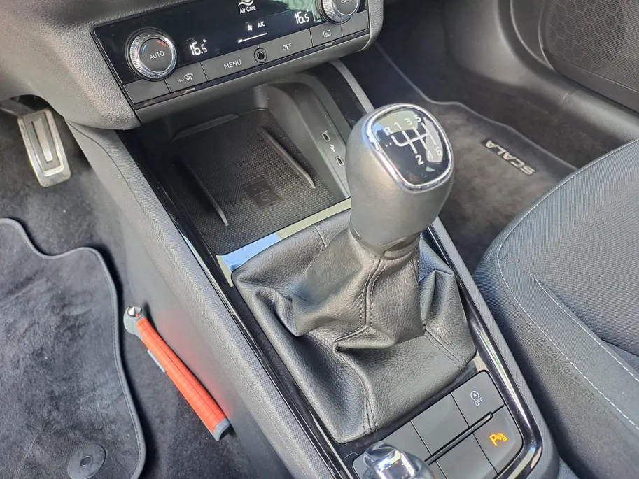 Škoda Scala 1.0 TSI Sport Business | Navigatie | Adaptive Cruise | Sensoren | Climate | Apple Carplay/Android Auto