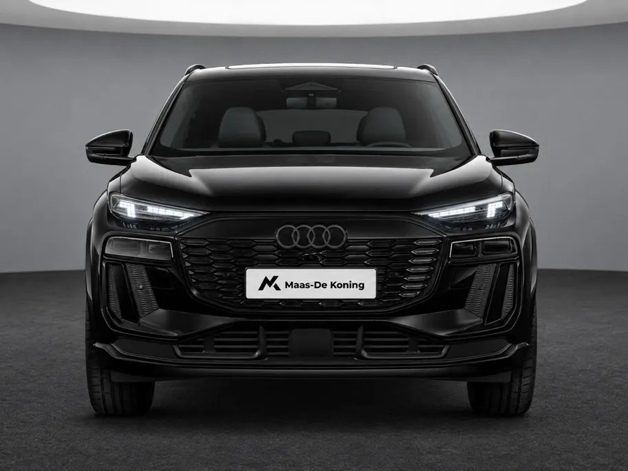Audi Q6 e-tron S edition performance 100 kWh 306 PK · Adaptieve luchtvering · Glazen panoramadak · Trekhaak elek. wegklapbaar