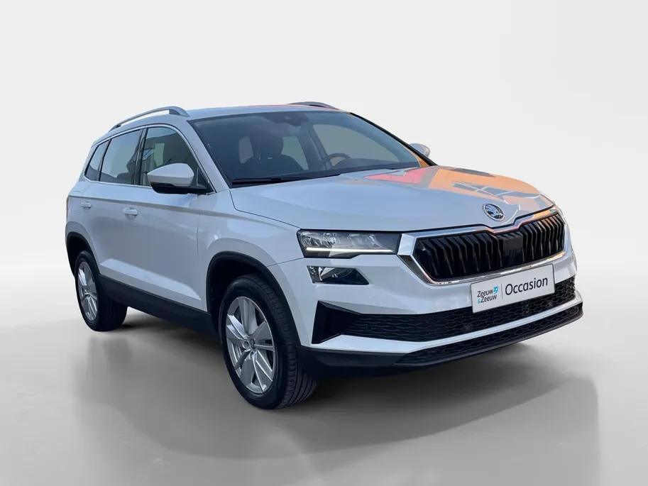Škoda Karoq 1.5 TSI ACT Business Edition | Lichtmetalen velgen| Parkeer sensoren| Automaat| Camera| Cruise Control| Zeer ruime auto in super nette staat