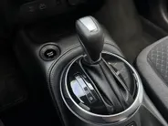 Nissan Juke 1.6 Hybrid N-Connecta | Achteruitijcamera | Parkeersensoren voor- en achter | Climate control | Navi | Apple/Android Carplay | Keyless entry/start | Digital dashboard | LMV
