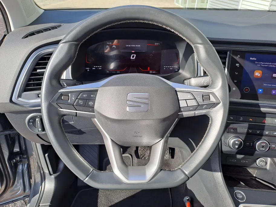 SEAT Ateca 1.5 TSI Style Business Intense | Keyless start | ECC | Navigatie | Camera | Cruise control adaptief | Apple Carplay/Android Auto | 17'' LM