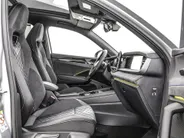 Volkswagen Tayron R-Line Edition 1.5 eHybrid 272 PK 6 versn. DSG · Assistance Pakket Plus · Black Style Pakket · Comfort Pakket · Design Pakket · Trekhaak inklapbaar, electr. ontgrendeling, incl. Trailer Assist ·