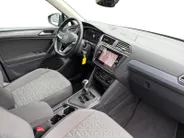 Volkswagen Tiguan 1.5 TSI Life | Draadloos Carplay | Navi | Clima | Camera | Adaptive Cruise | Elektr. Achterklep | LM Velgen | LED-Koplampen