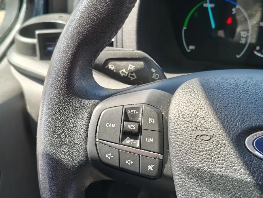 Ford Transit Custom 340 Benzine L1H1 PHEV DC | Benzine Plug-In Hybride | Snoeks dubbel cabine | Winter Pack