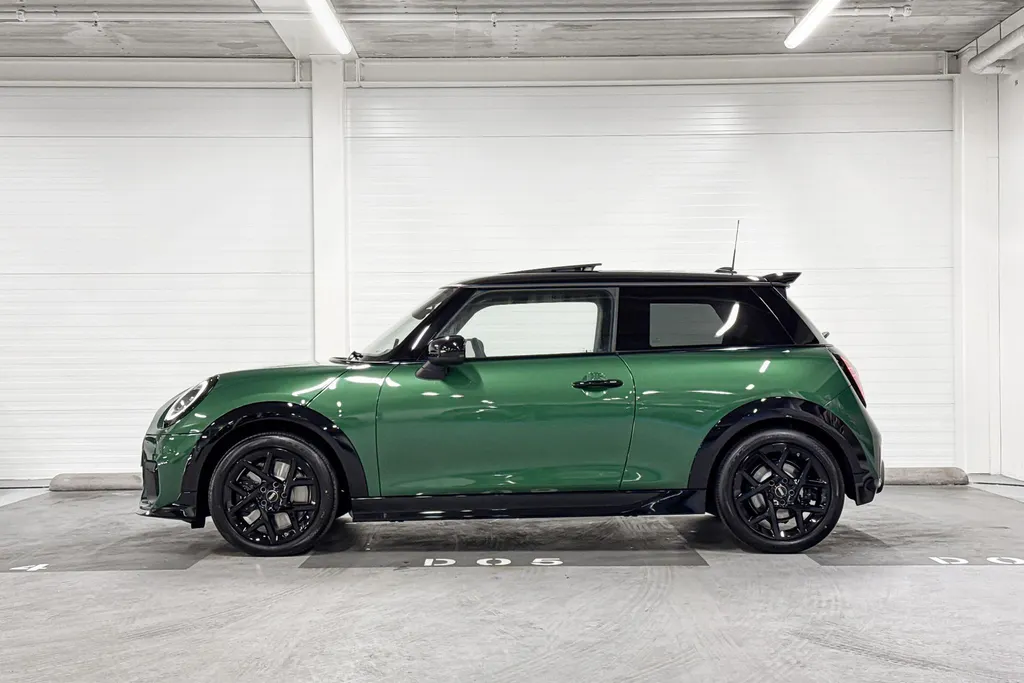 MINI Cooper 3-deurs Cooper C John Cooper Works M