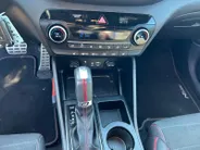 Hyundai Tucson 1.6 T-GDI N-Line AUTOMAAT, Super nette gave uitvoering, Zeer veel opties! NU RIJKLAARPRIJS incl. 1 JAAR GARANTIE!! Premiumpakket GRATIS!
