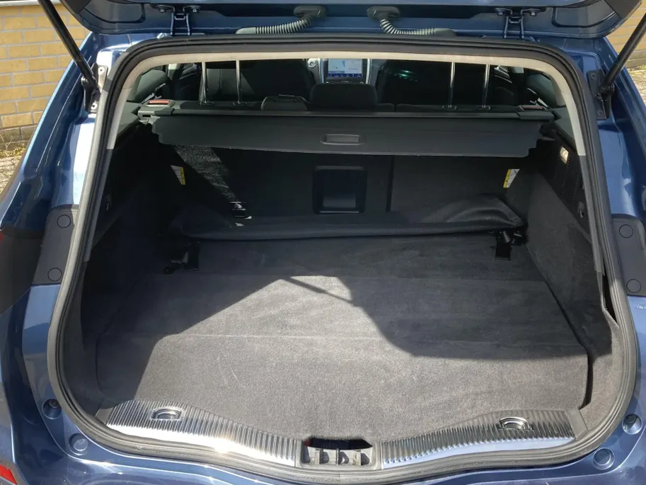 Ford Mondeo 2.0 Hybrid 187 pk Titanium Wagon AGR bestuurdersstoel, stoelverwarming