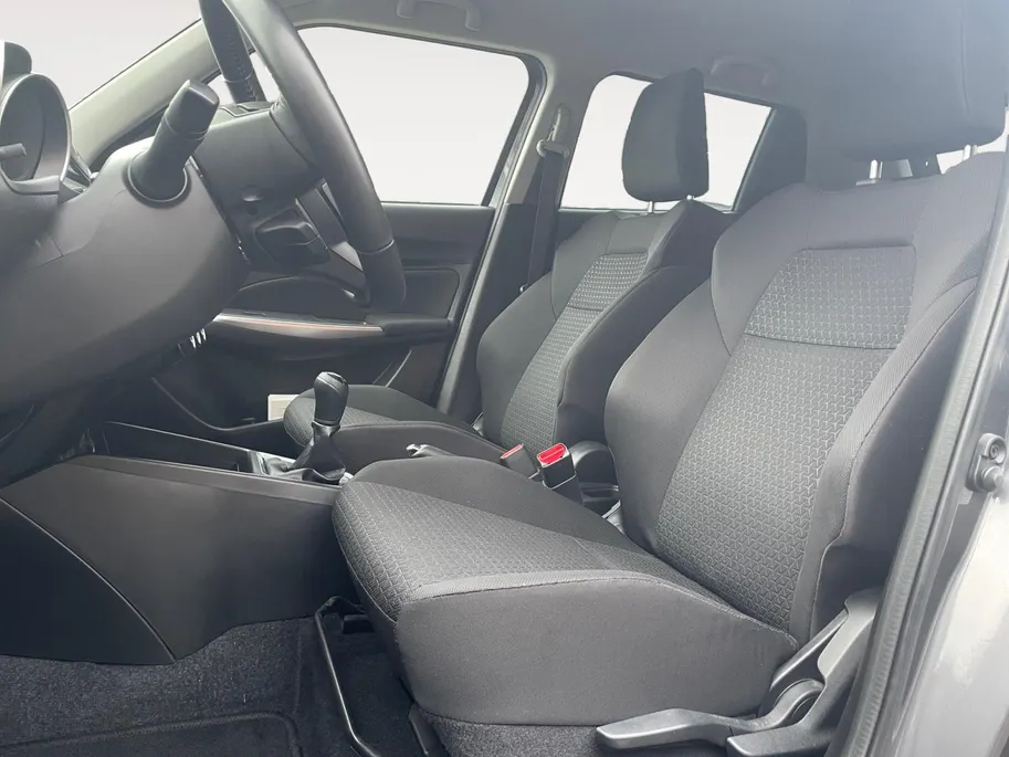 Suzuki Swift 1.2 Style Smart Hybrid | Navigatie| Climate Control| Stoel verwarming| Camera| Parkeersensoren| Multimedia systeem| Keyless start | Dealer onderhouden