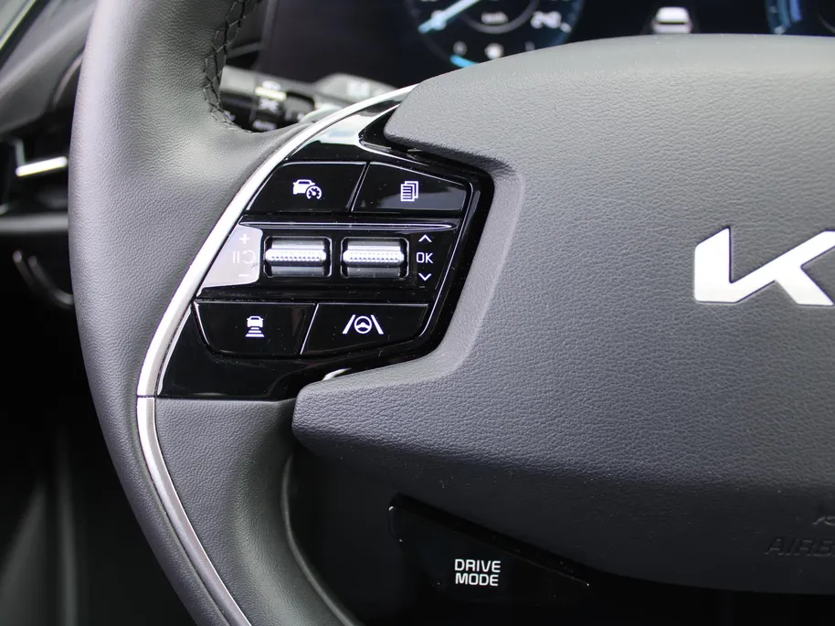Kia Niro 1.6 GDi Hybrid DynamicPlusLine | Schuif-/kanteldak | Stuur-/stoelverwarming | Cruise adapt. | Camera | Clima | 16' LM |