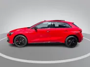 Audi A3 Sportback 45 TFSIe 272pk S-tronic S edition Competition · Panoramadak · Camera · Elek. Bestuurdersstoel · Apple/Android Car Play · Leder/ Alcantara · Zwart Optiek · 18'' Inch · Garantie t/m 10-12-2030 of 100.000km