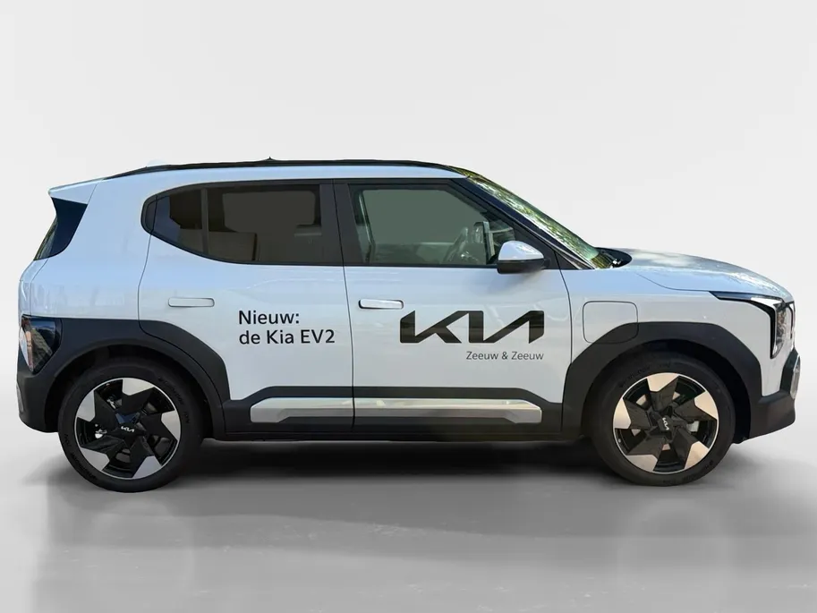 Kia EV2 Plus Advanced 42.2 kWh STOEL & STUURVERWARMING | PANORAMADAK | ELEKTRISCHE STOELVERST | RESTERENDE FABRIEKSGARANTIE TM 2036