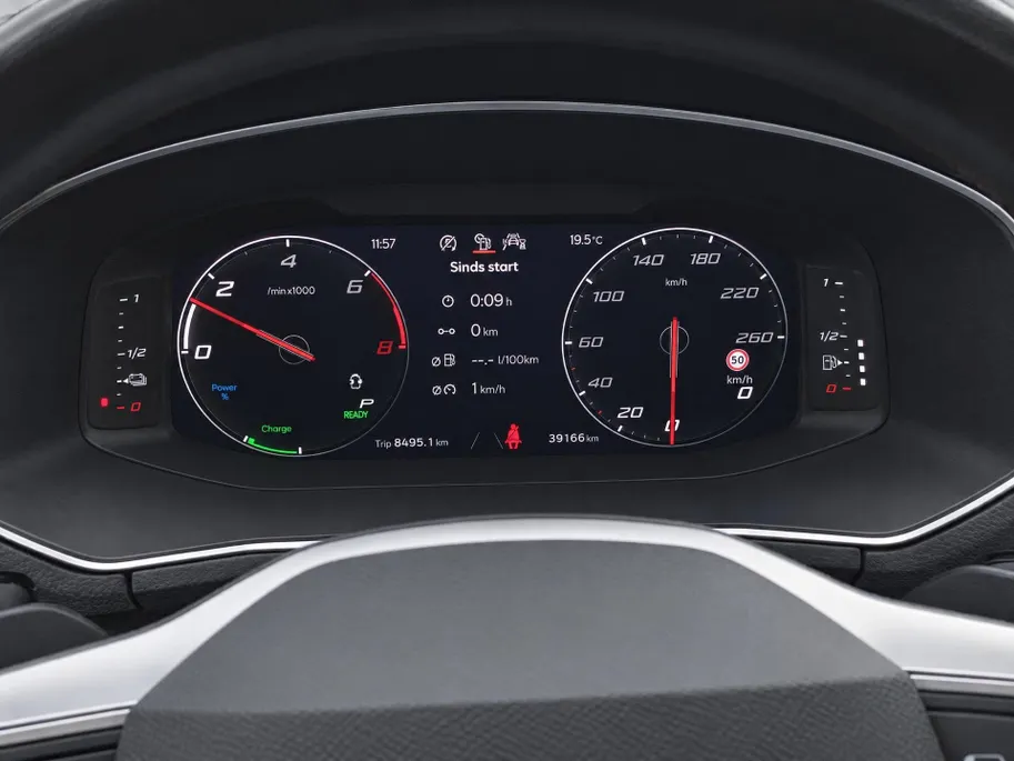 SEAT Tarraco 1.4TSIe-Hybrid 180kW/245PK PHEV FR · Panoramadak · Leder · Trekhaak · Apple/Android Car Play ·