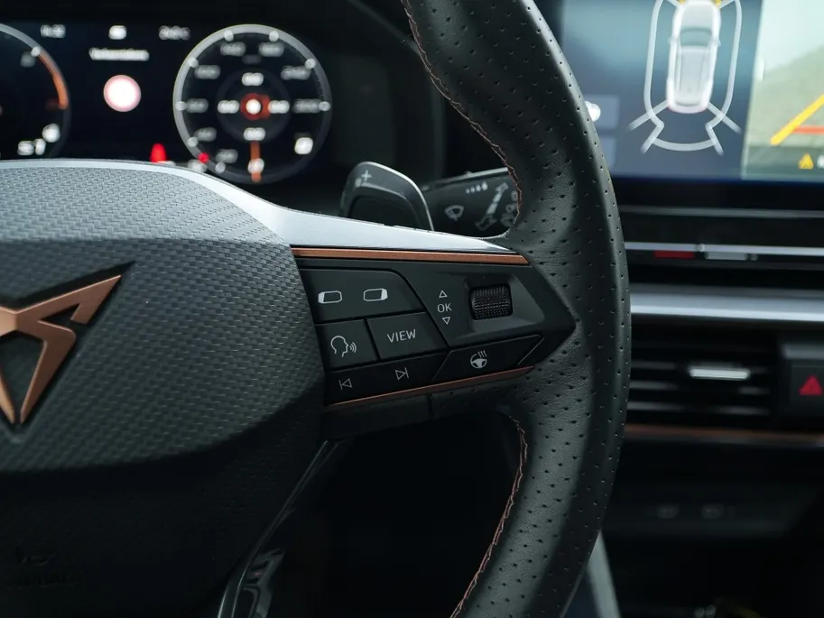 CUPRA Formentor VZ 1.4 e-HYBRID 205 PK | Navi | Carplay | LED | Camera | 19'