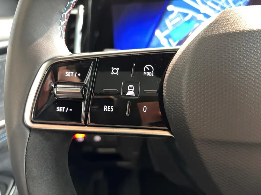Renault Espace E-Tech full hybrid 200 esprit Alpine 7p. | Nu uit voorraad leverbaar met € 8.200,- Zeeuw & Zeeuw voorraadkorting en 5 jaar Gratis fabrieksgarantie !