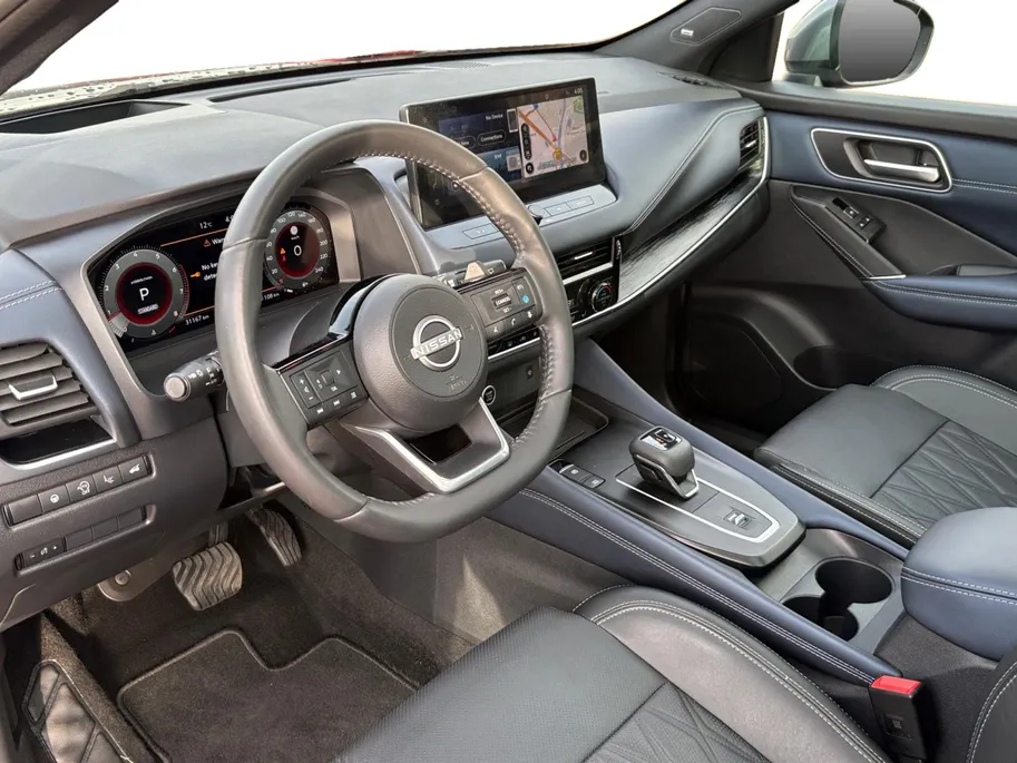 Nissan QASHQAI 1.3 MHEV Xtronic Tekna Plus *Automaat*Navi+360Camera*Winter Pack*Elekt. Stoelen*Lederen bekleding*HUD*Adapt. Cruise Control*Memory stoelen*1ste eigenaar!