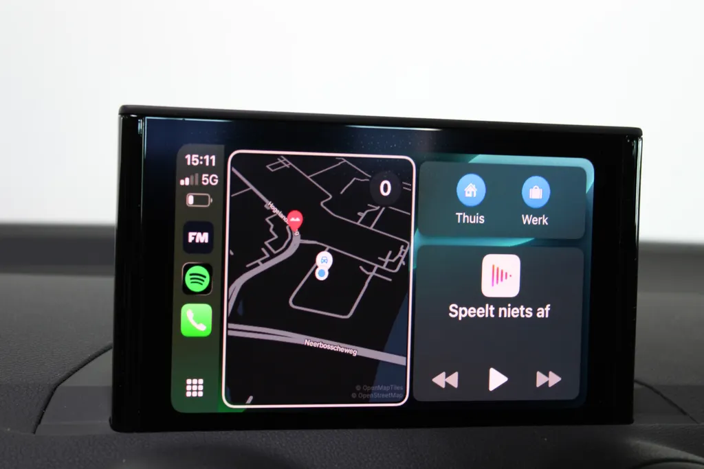 Audi Q2 1.4 TFSI CoD #limited Automaat / Carplay / PDC achter / Ambiance verlichting / Cruise control / Led /