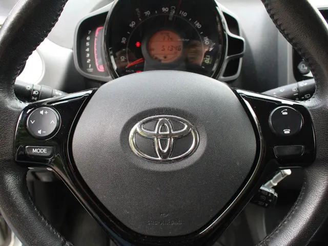 Toyota Aygo 1.0 VVT-i x-cite | Carplay / Android Auto | Camera | All Season