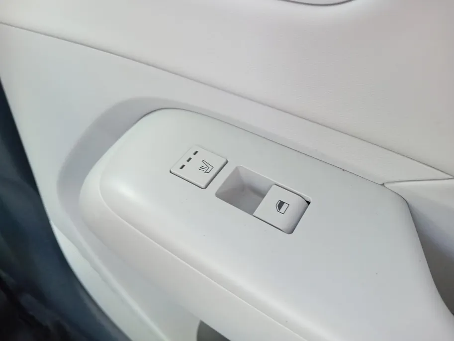 Hyundai Kona Premium Sky | ! Als nieuw! | Vol Opties | NU Incl. 12 maanden garantie, APK, Onderhoudsbeurt etc. Premiumpakket gratis! |