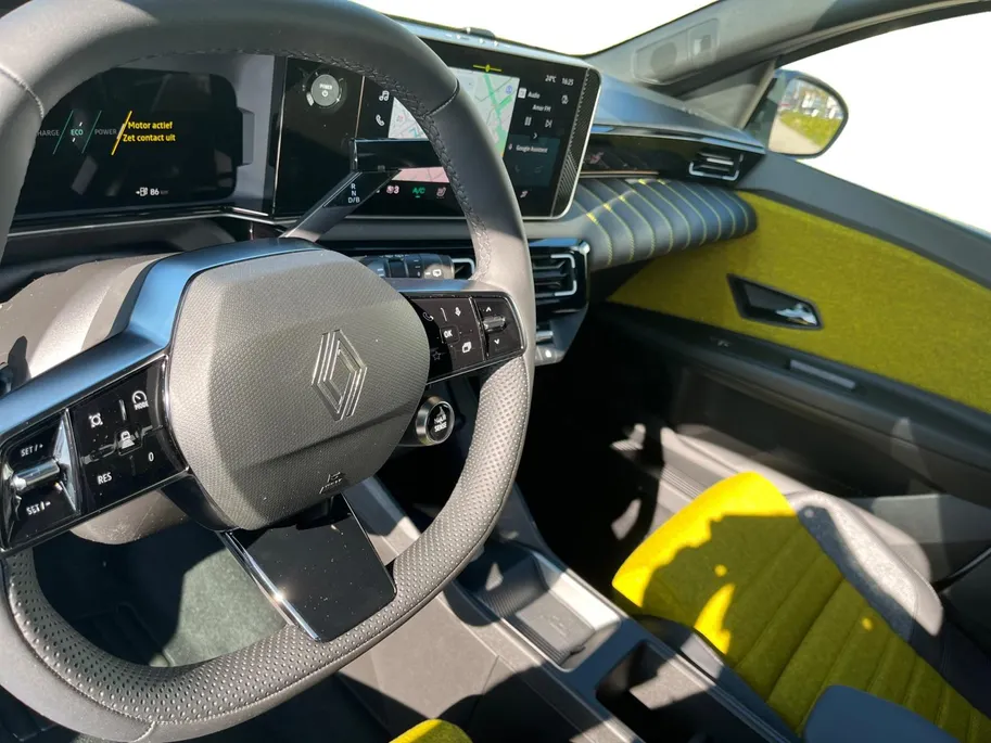 Renault 5 comfort range iconic cinq 52 kWh