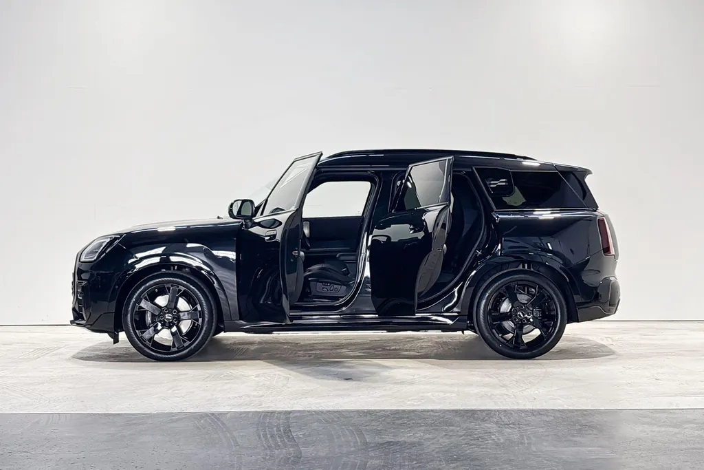 MINI Countryman Electric E John Cooper Works XL 66.5 kWh