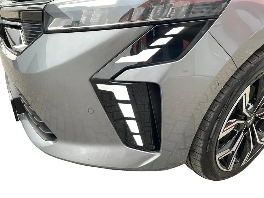 Mitsubishi Colt 1.6 HEV Instyle | Navigatie| Climate Control| Camera| Lichtmetalen velgen| Stoel verwarming| BOSE audio systeem| Parkeer sensoren voor en achter| Stuur verwarming